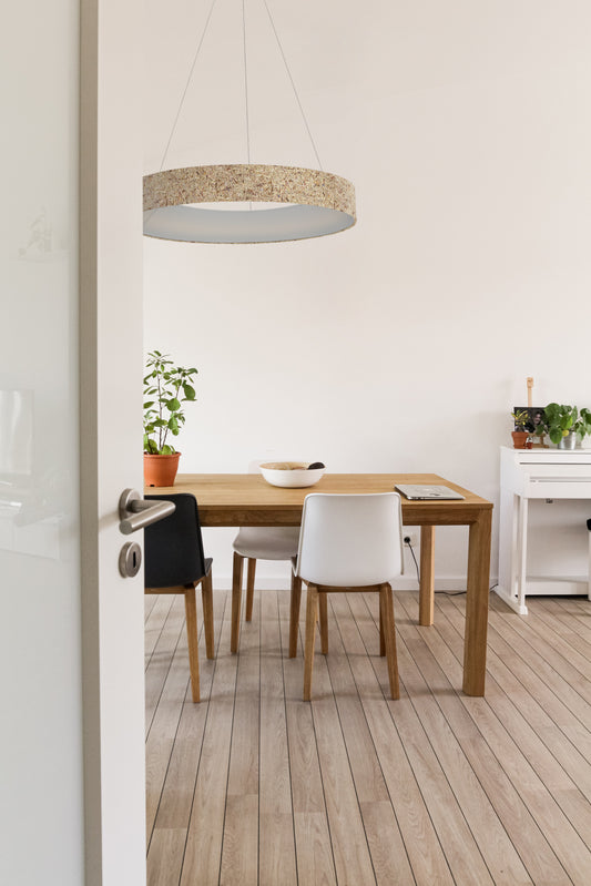 LED hanging lamp made of hay